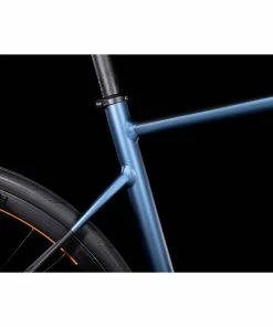 Cube Attain Road Bike (2022) 10 Cube Attain Road Bike (2022) -Vélos de route Magasin de vente Cube Attain Road cycling Bike 2022 blue orange aluminium 04