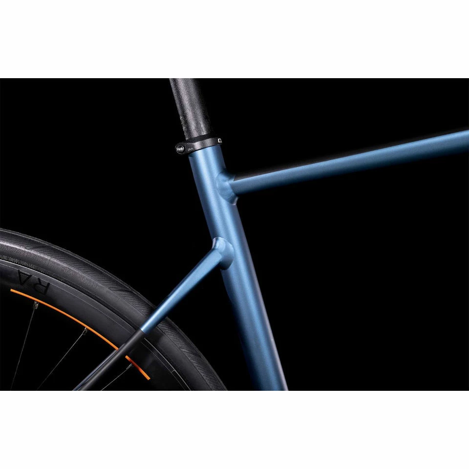 Cube Attain Road Bike (2022) 6 Cube Attain Road Bike (2022) – Image 4