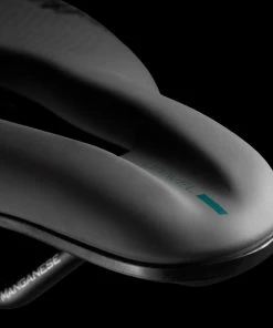 Selle Italia NOVUS Boost EVO Gravel TM Superflow Saddle -Vélos de route Magasin de vente Novus20Boost20Evo20Gravel20TM20Supeflow CLOSEUP