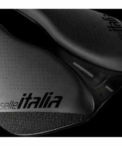 Selle Italia NOVUS X-Cross TM Boost EVO Superflow Saddle 8 Selle Italia NOVUS X-Cross TM Boost EVO Superflow Saddle -Vélos de route Magasin de vente Novus20Boost20Evo20X Cross20TM20Superflow CLOSEUP1