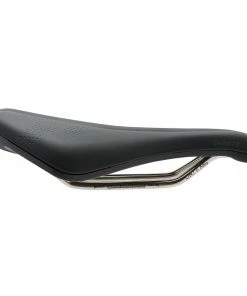 Prime Doyenne Shorty Saddle With Ti Rails 11 Prime Doyenne Shorty Saddle With Ti Rails -Vélos de route Magasin de vente Prime Doyenne Shorty Saddle with Ti Rails Saddles Black 2023 PDSSTRB 0