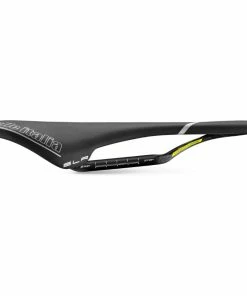 Selle Selle Italia SLR Kit Carbonio Flow (rails En Carbone) 7 Selle Selle Italia SLR Kit Carbonio Flow (rails En Carbone) -Vélos de route Magasin de vente Selle Italia SLR Kit Carbonio Flow Saddle with Carbon Rails Saddles Black 041A703ICA001 0