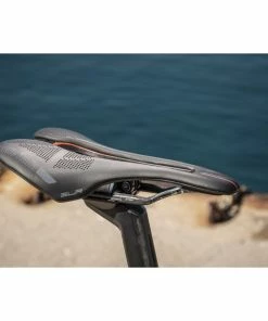 Selle Selle Italia SLR Boost Kit Carbonio Superflow 7 Selle Selle Italia SLR Boost Kit Carbonio Superflow -Vélos de route Magasin de vente YY 8915 min 1500x1000 1